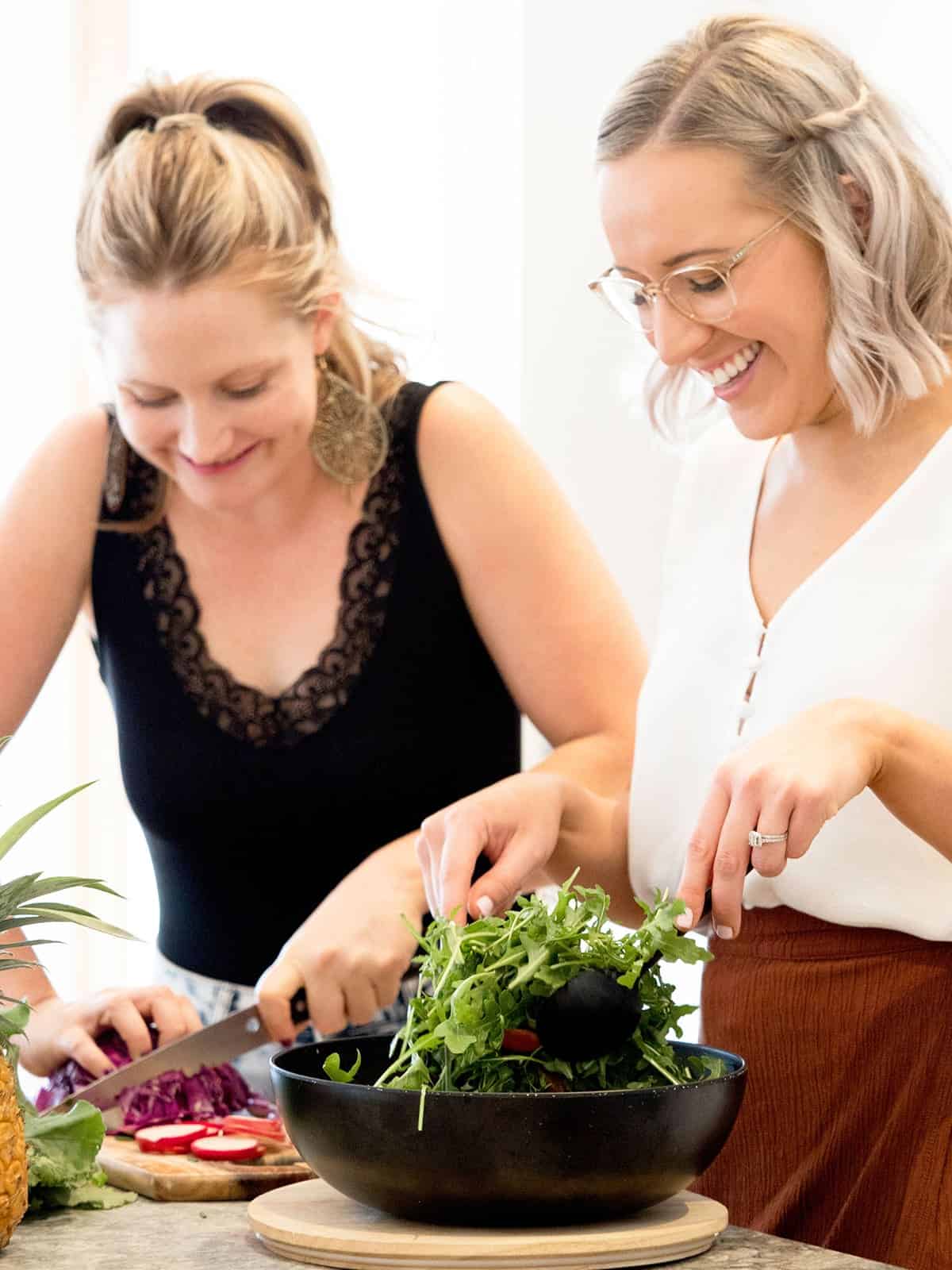 Emma Morris & Carissa Mason The JCN Clinic Workshops Brisbane - The JCN Clinic's Macro Bowls 101 Workshop