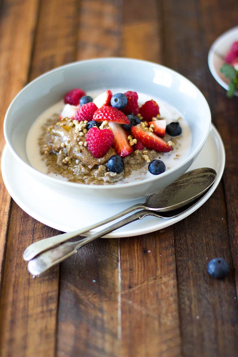 brown rice porridge w almond mylk recipe | Jessica Cox