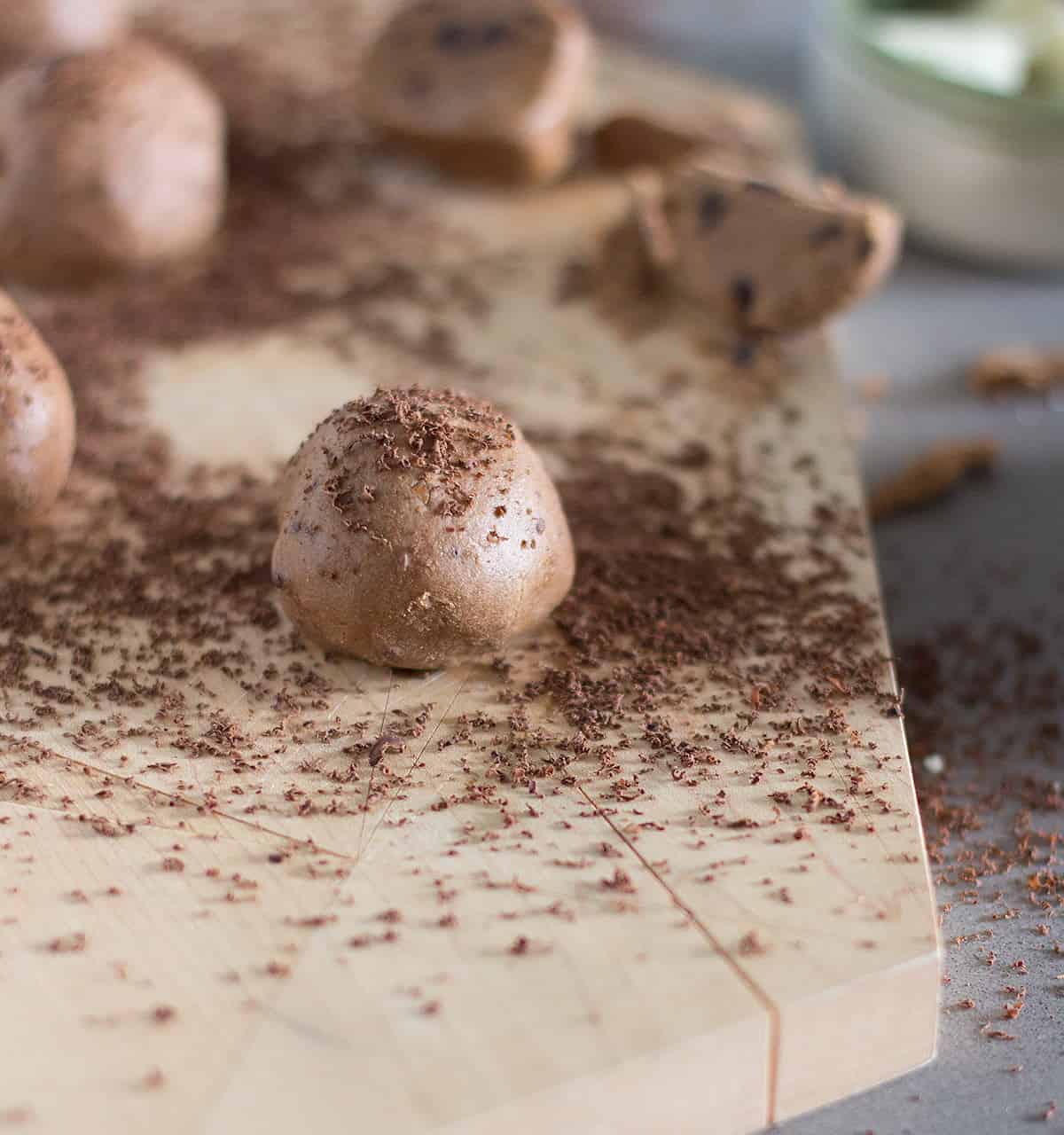 sugar-free-cookie-dough-protein-balls