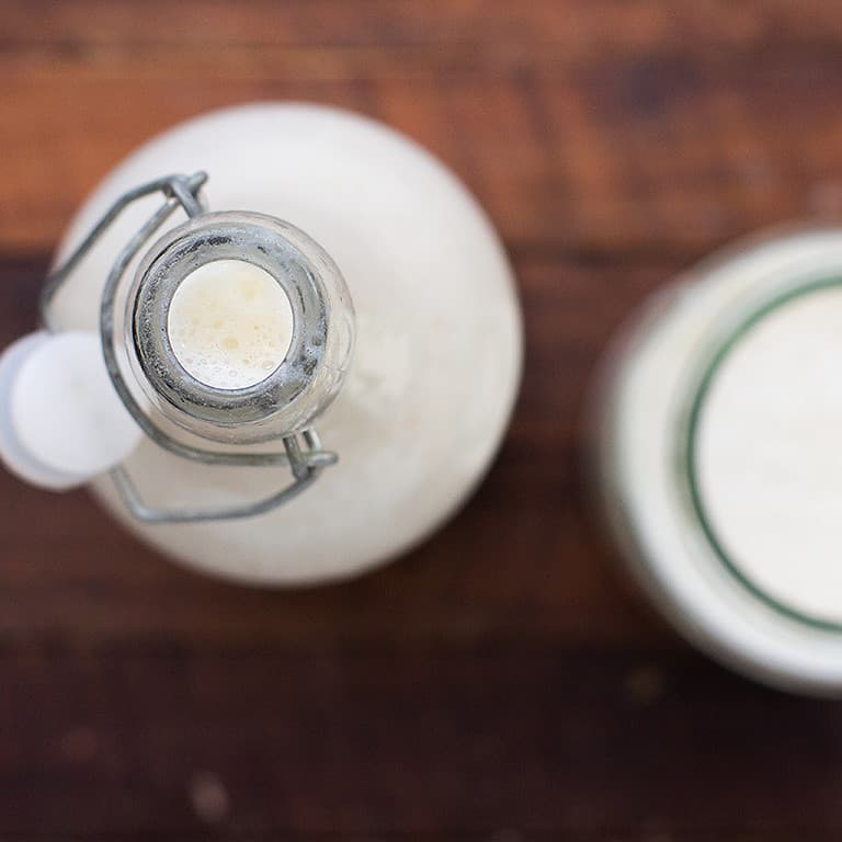 Recipe for how to make creamy soy milk at home
