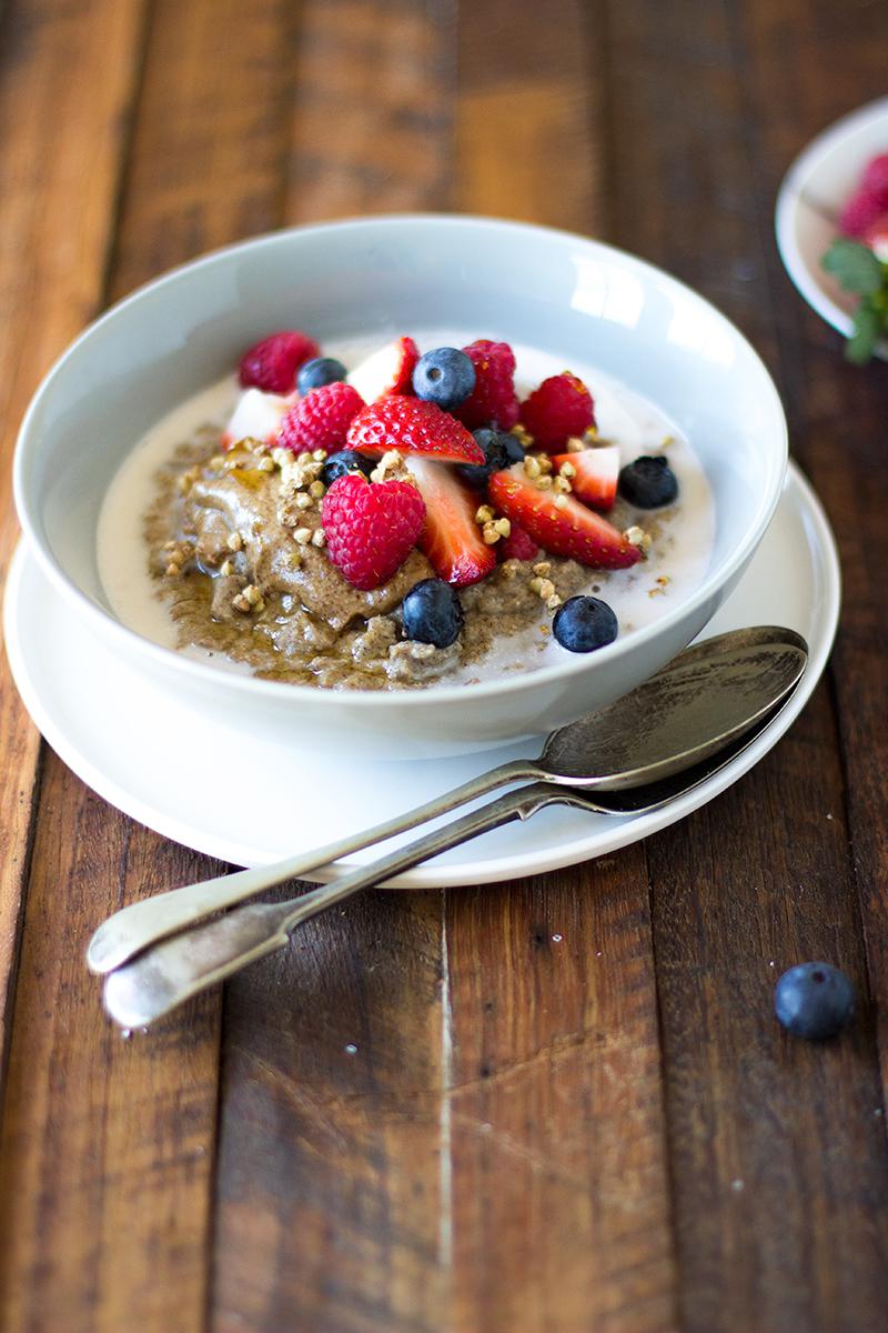 protein boosted quinoa vanilla porridge recipe | Jessica Cox