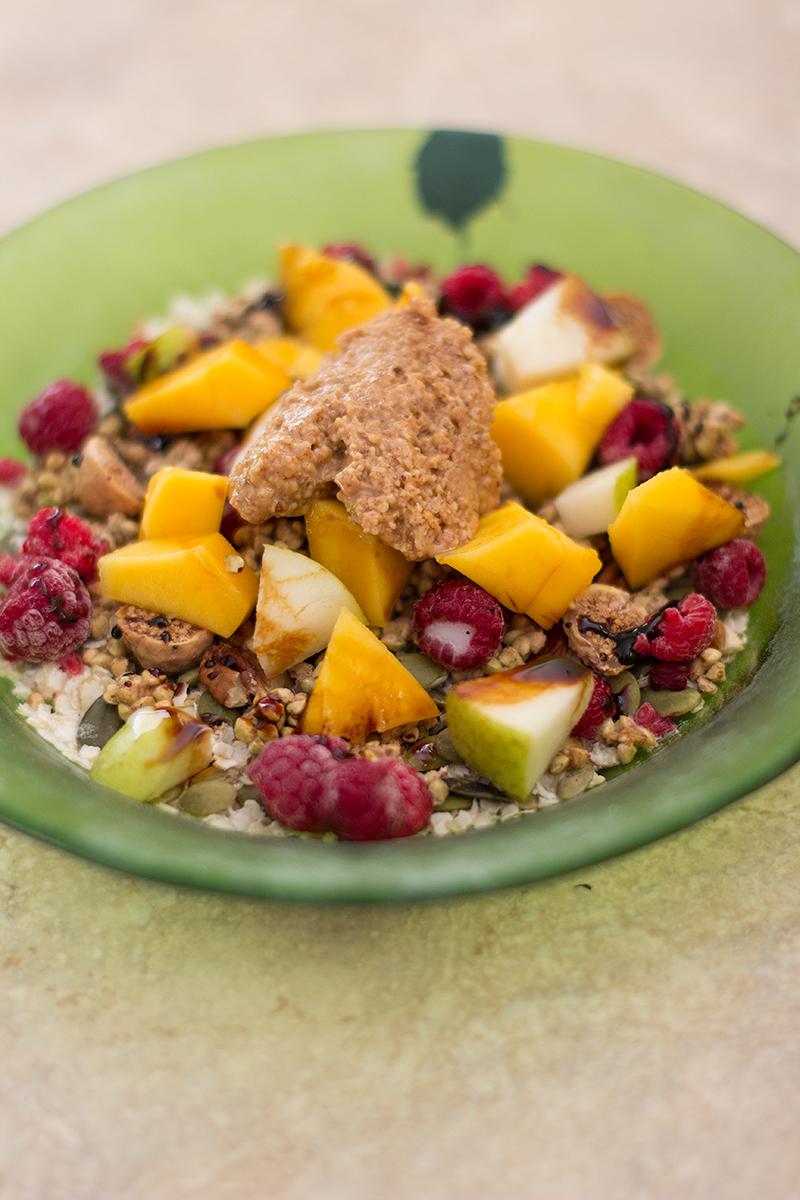 bircher muesli w mango & berries | jessica cox 