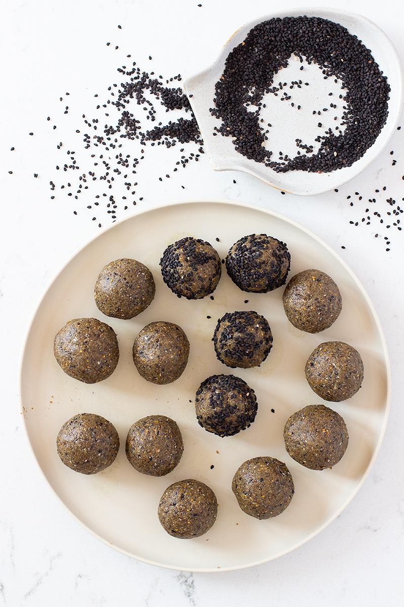 Jessica cox | one-handed healthy bone bliss balls