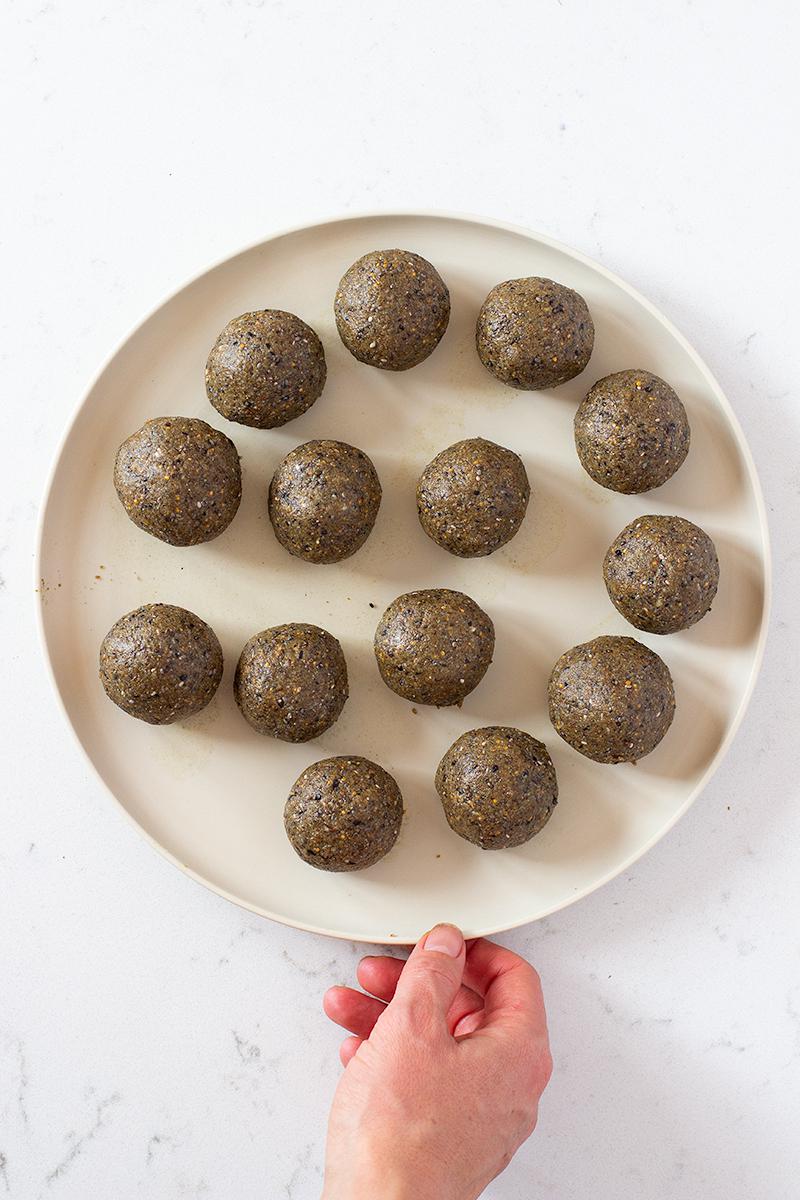 Jessica cox | one-handed healthy bone bliss balls