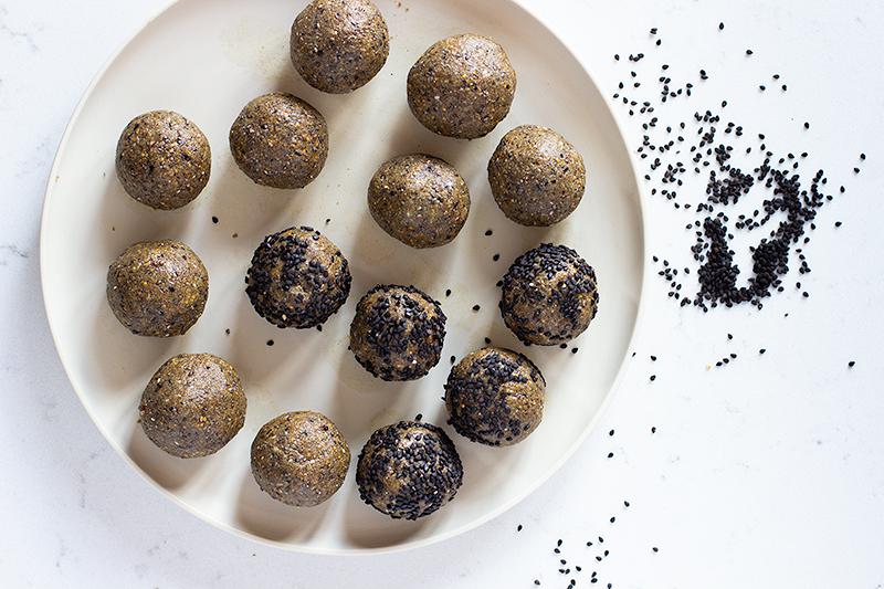 Jessica cox | one-handed healthy bone bliss balls