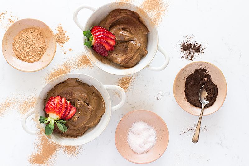 avocado chocolate mousse | jessica cox 