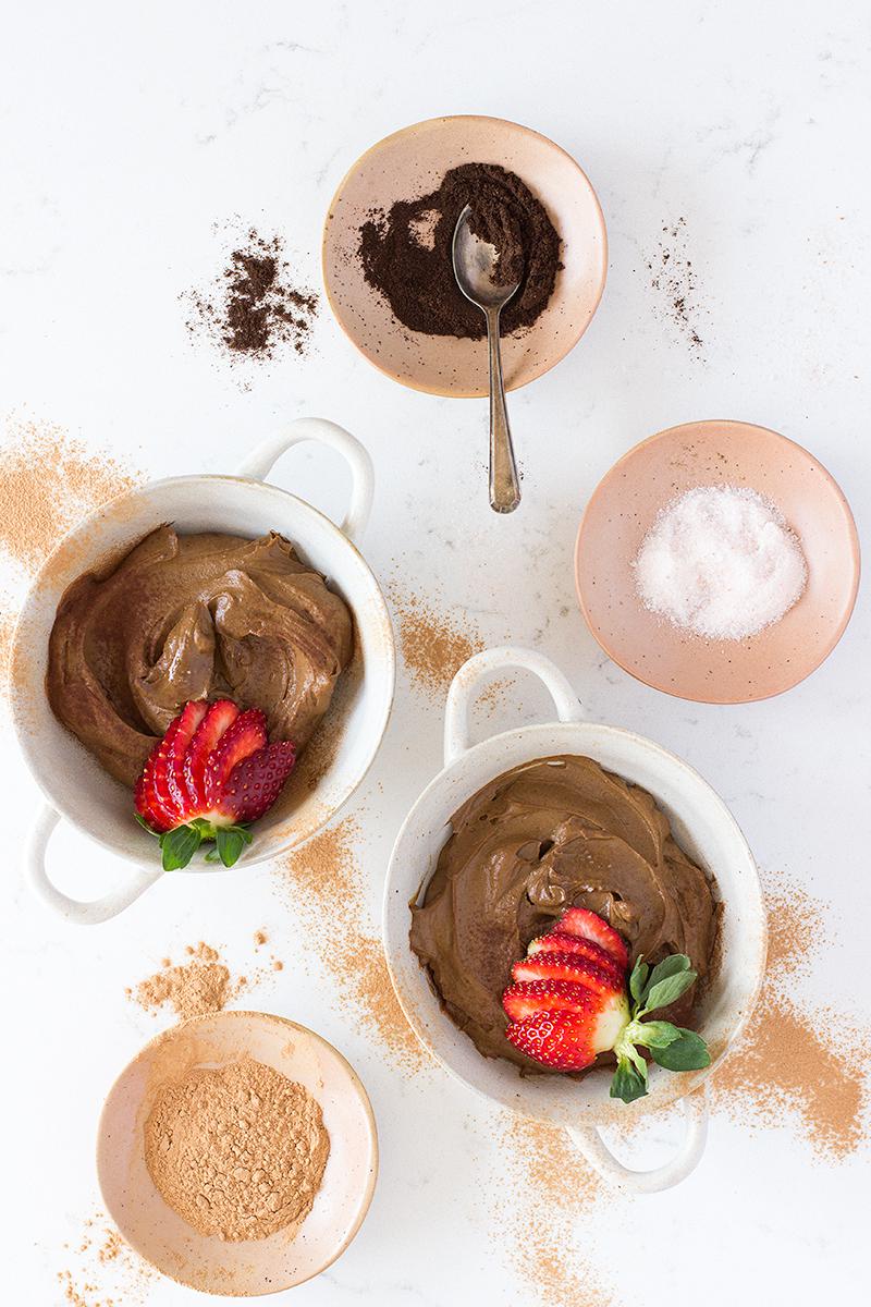 avocado chocolate mousse | jessica cox 