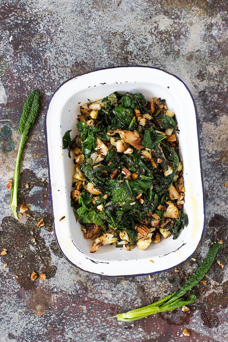 jessica cox | garlicky kale & cauliflower w toasted pecans