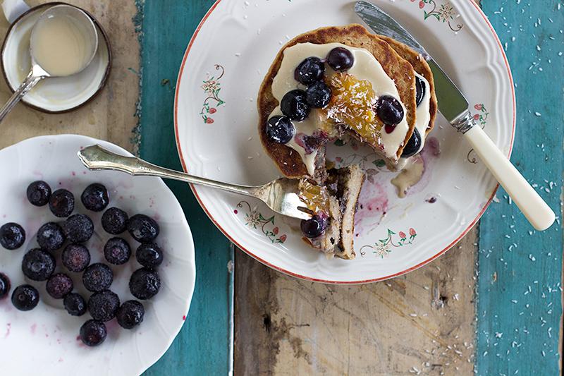 jessica cox | vegan pancakes w chocolate tahini sauce + blueberries