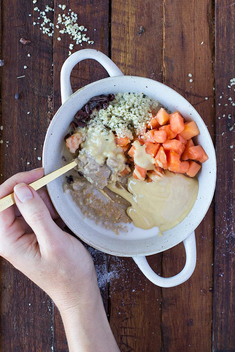 jessica cox | salted caramel porridge w hemp seeds, papaya + peanut butter