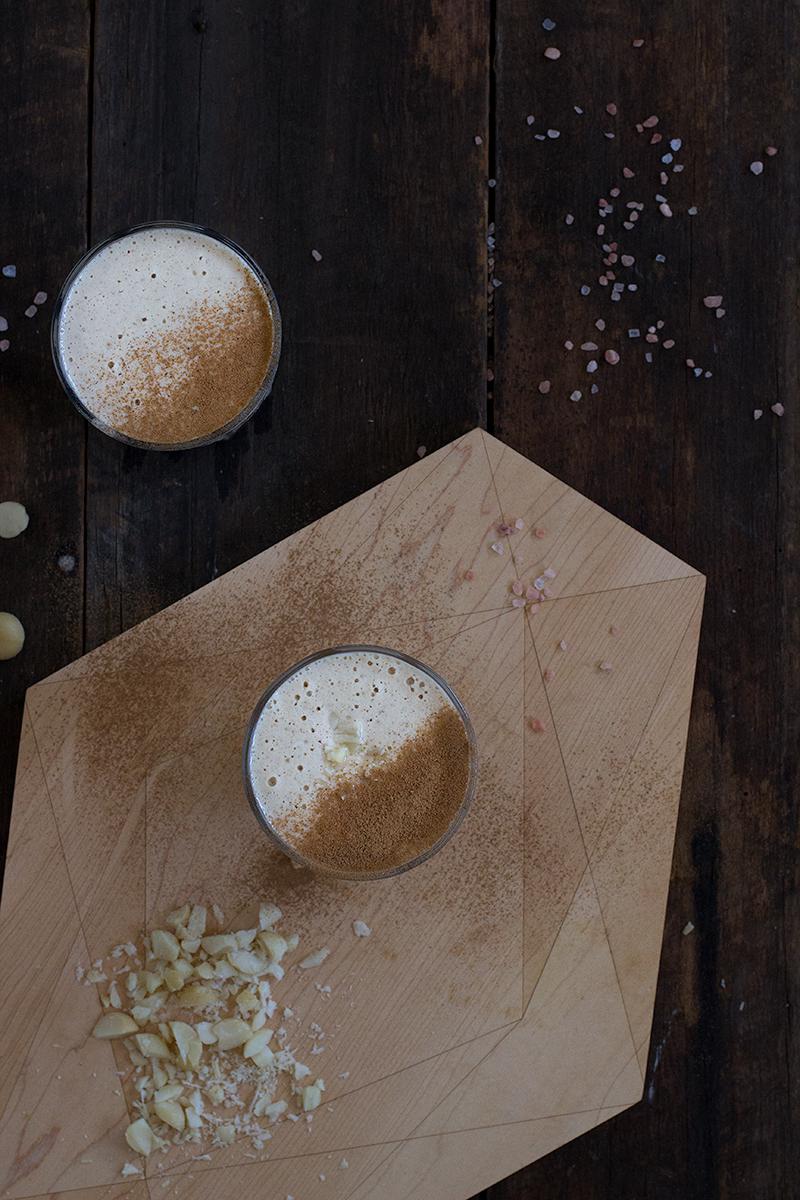 jessica cox | salted caramel smoothie #dairyfree