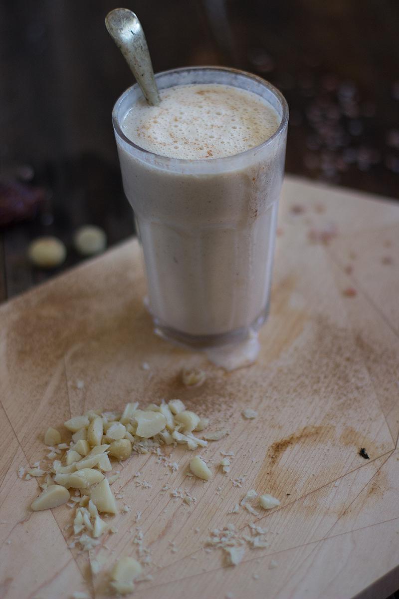 jessica cox | salted caramel smoothie #dairyfree