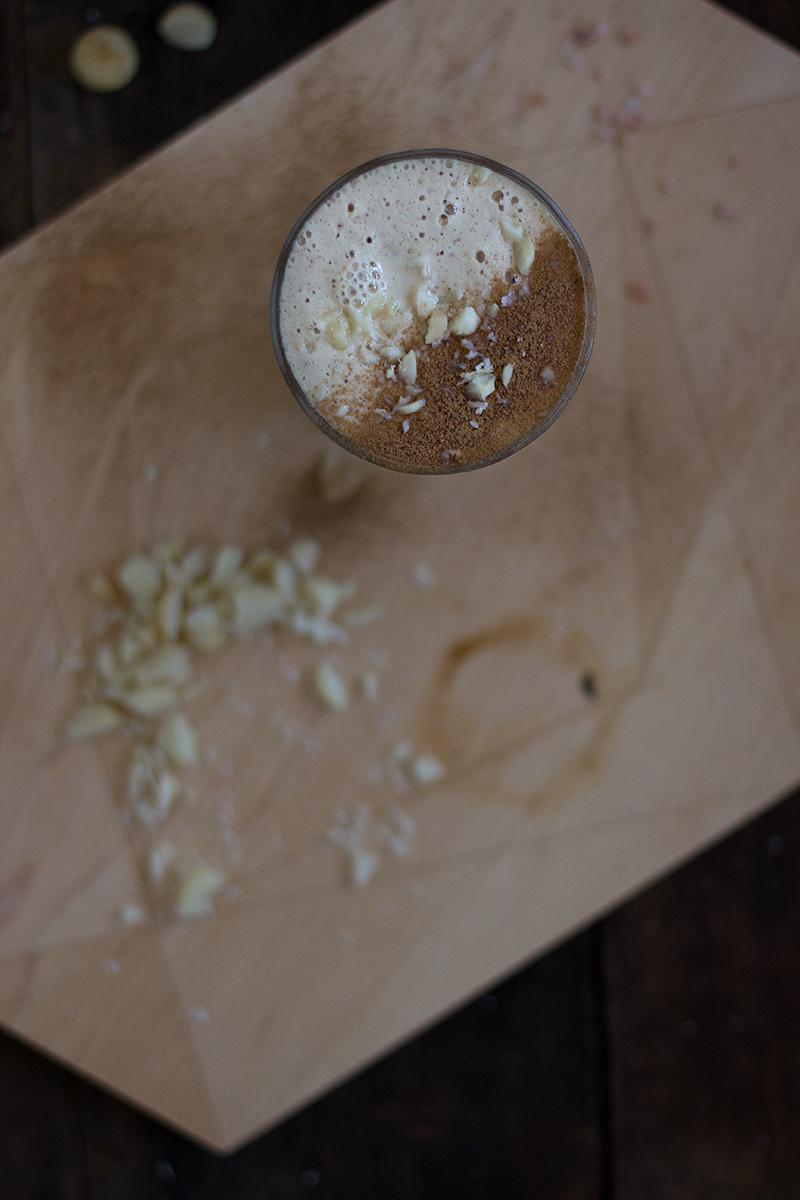 jessica cox | salted caramel smoothie #dairyfree