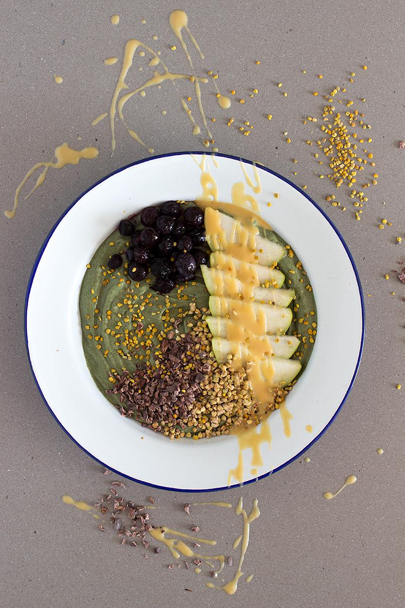 jessica cox | how to make a balanced, fancy pants smoothie bowl