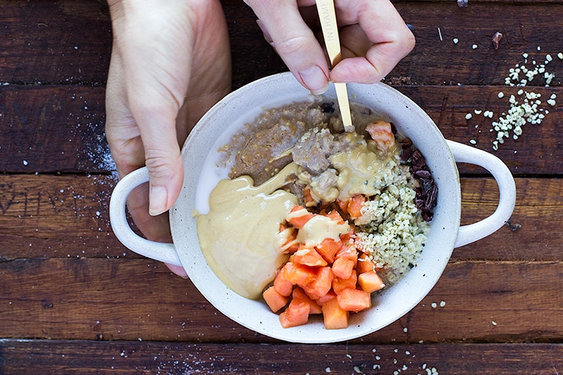 salted caramel porridge w hemp seeds, papaya + peanut butter recipe | Jessica Cox