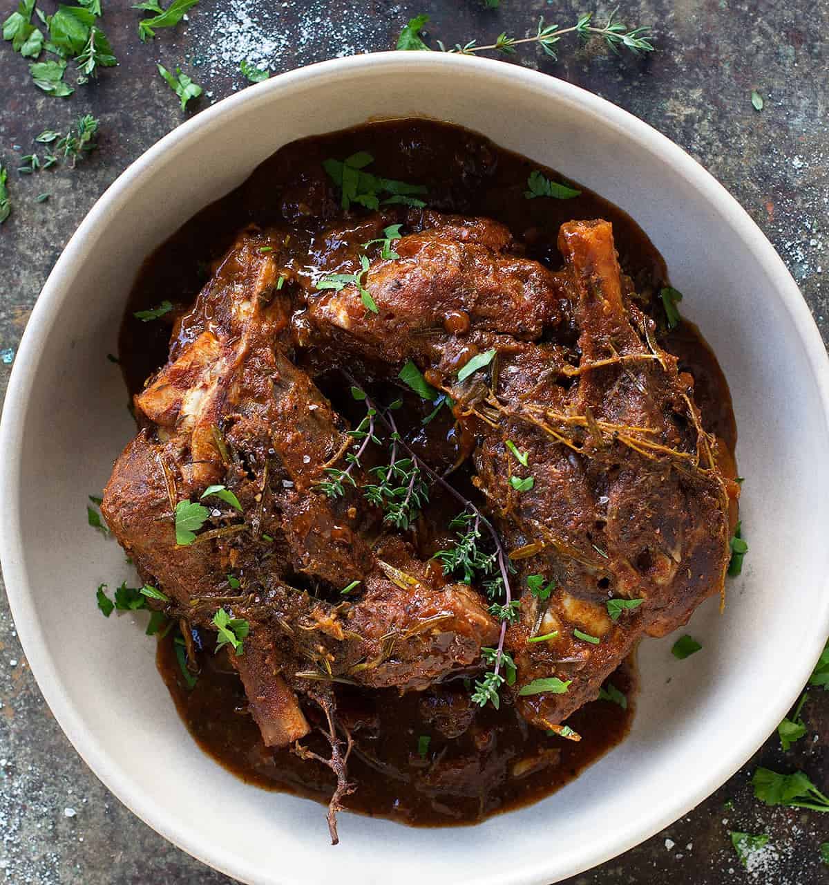 slow cooked lamb shanks recipe | Jessica Cox