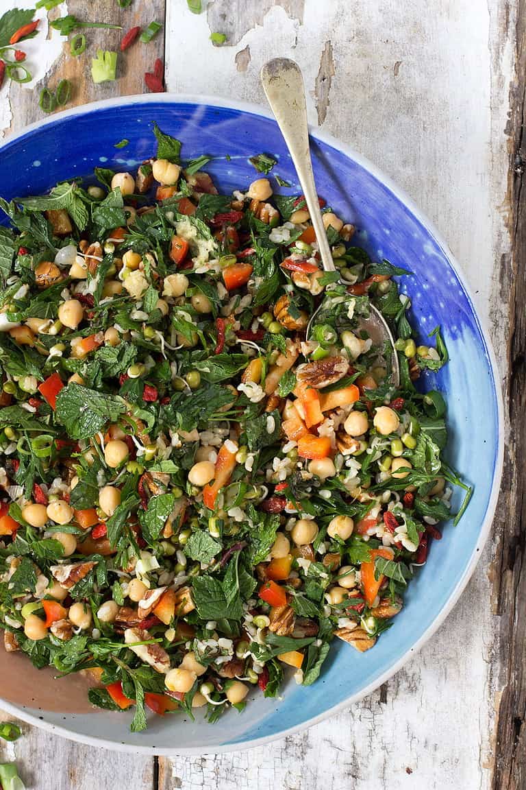 summer salad w goji berries + ginger dressing recipe | Jessica Cox